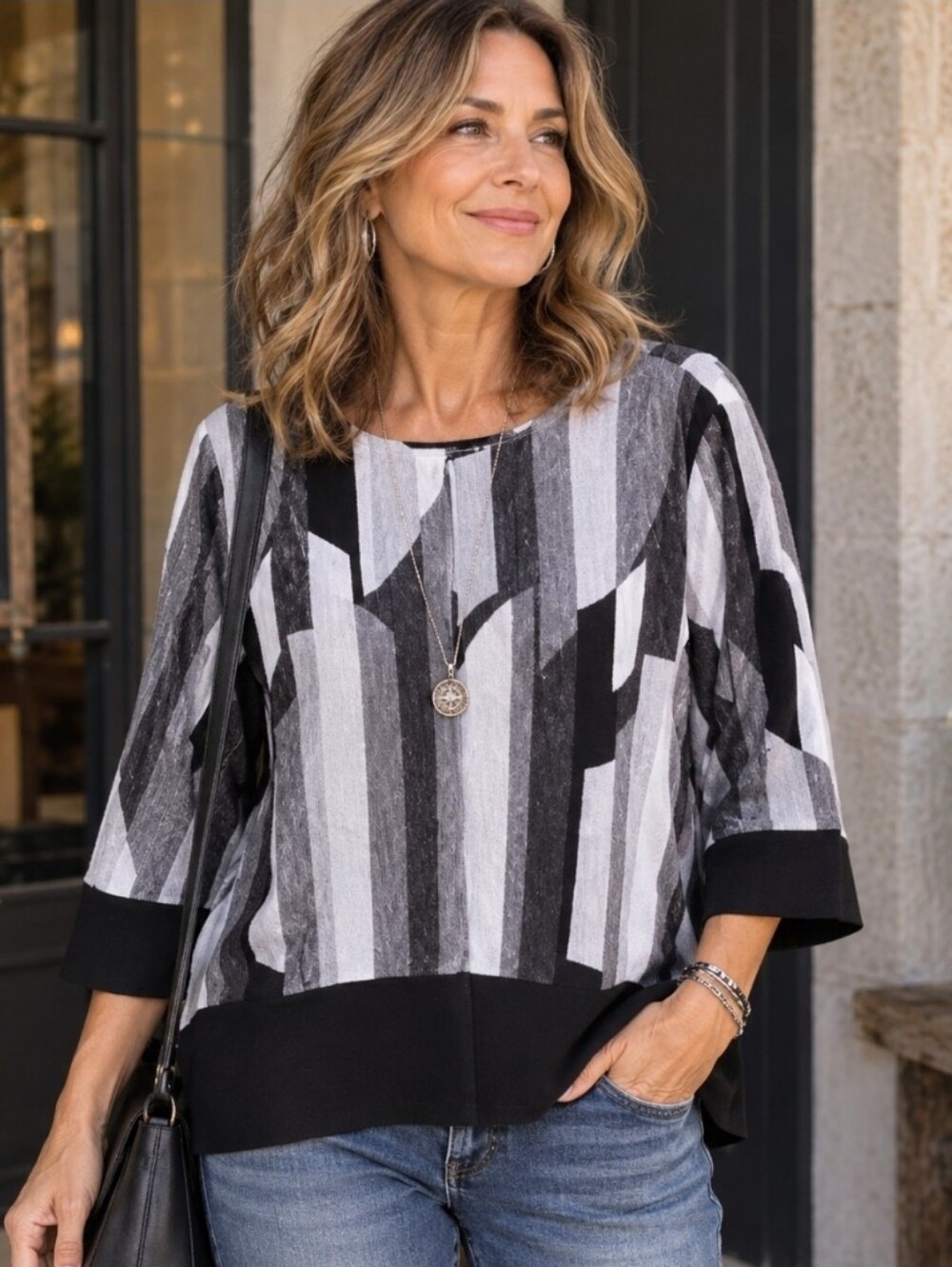 Chico's Easywear Black, Gray & White Vertical Stripe Crinkled Lighweight Top XL